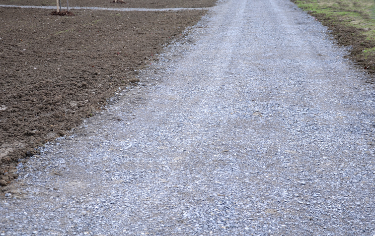 image of a gravel driveway 