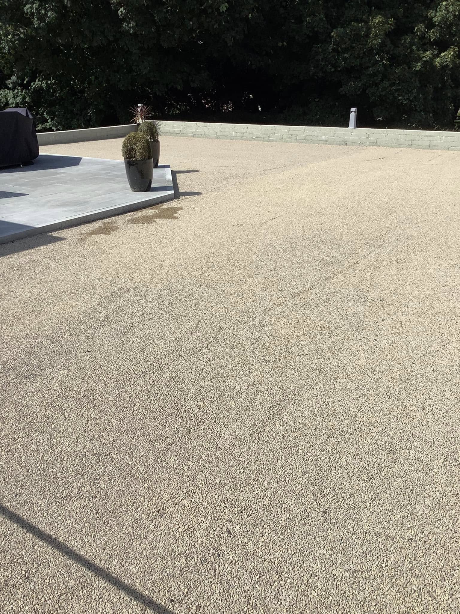 gold stone chip driveway 